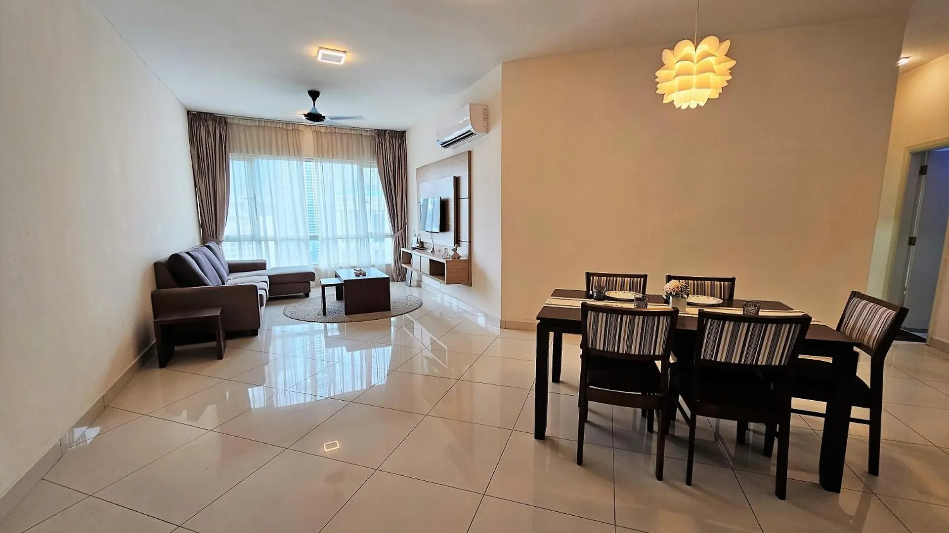 Crest Residence Klcc By Sarah'S Lodge Kuala Lumpur Malaysia
